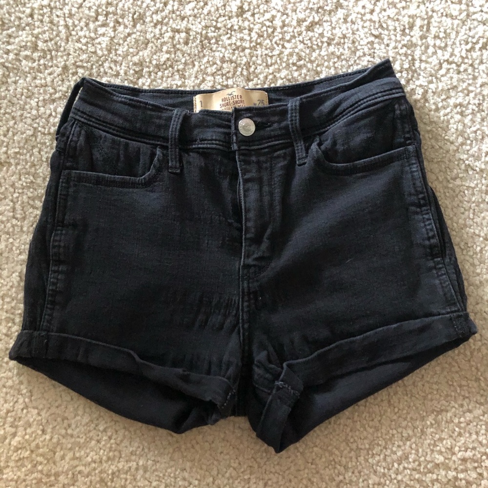 Hollister High Rise Black Shorts